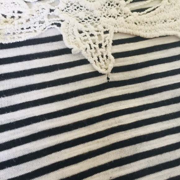 MEADOW RUE (Anthro) Stripe Top With Crochet Front & Side Detail Navy Blue Sz XS - Picture 11 of 13